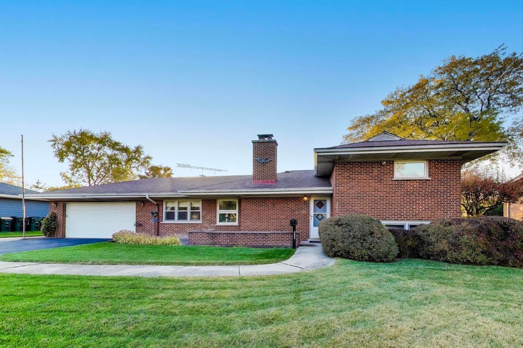 2240 North Western Avenue, Park Ridge