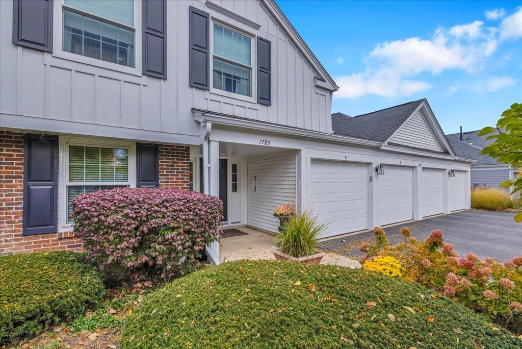 1785 Grosvenor Circle A, Wheaton