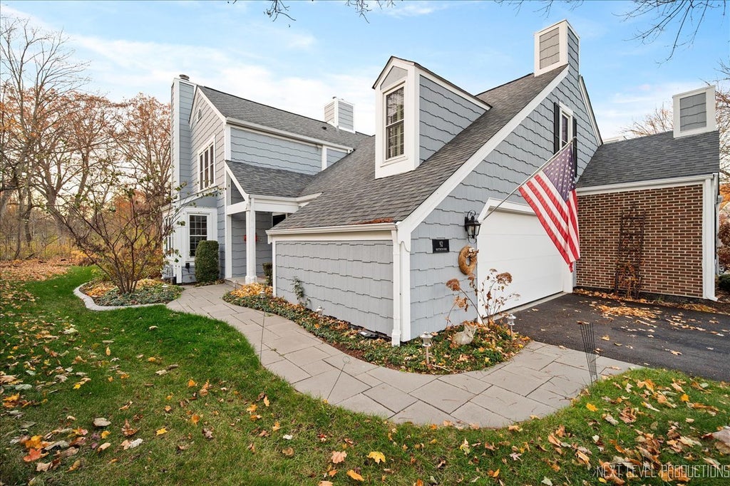 92 Whittington Course, St. Charles