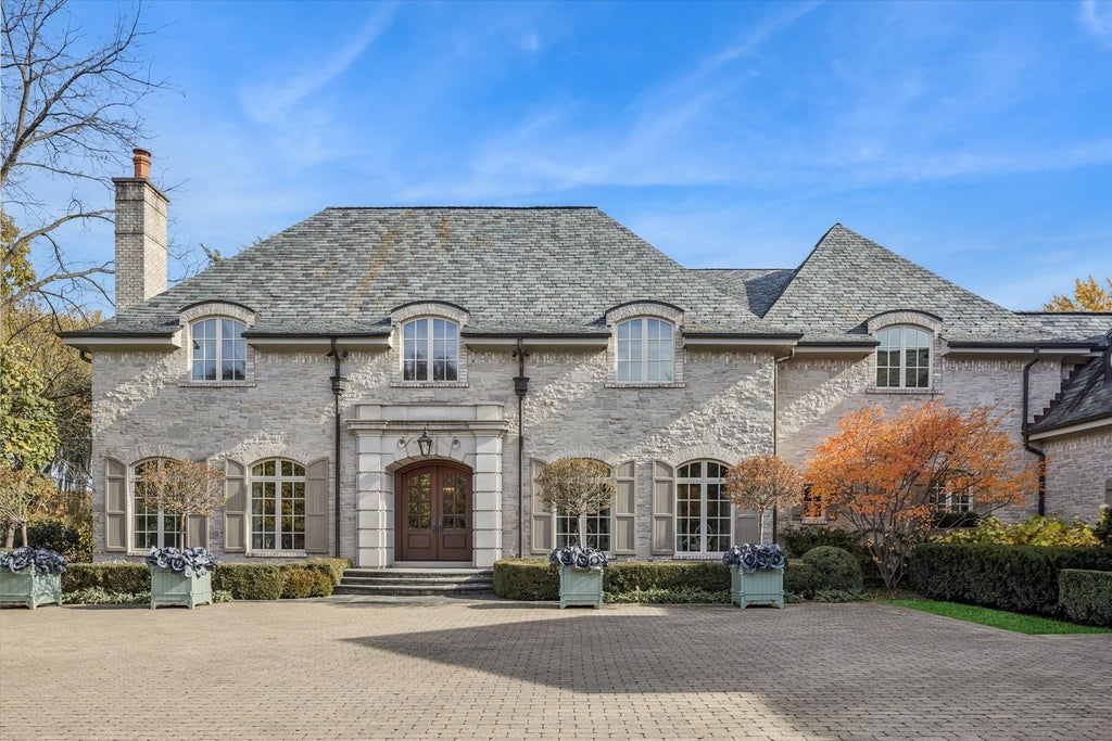 2450 Persimmon Drive, St. Charles