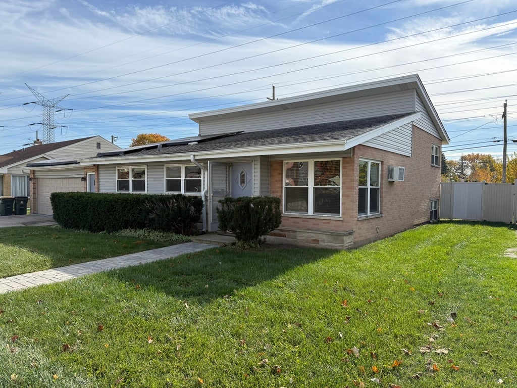 5701 Emerson Street, Morton Grove
