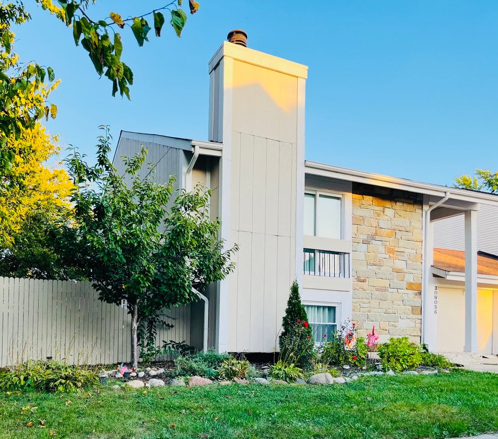 30w056 Mulberry Court 056, Warrenville