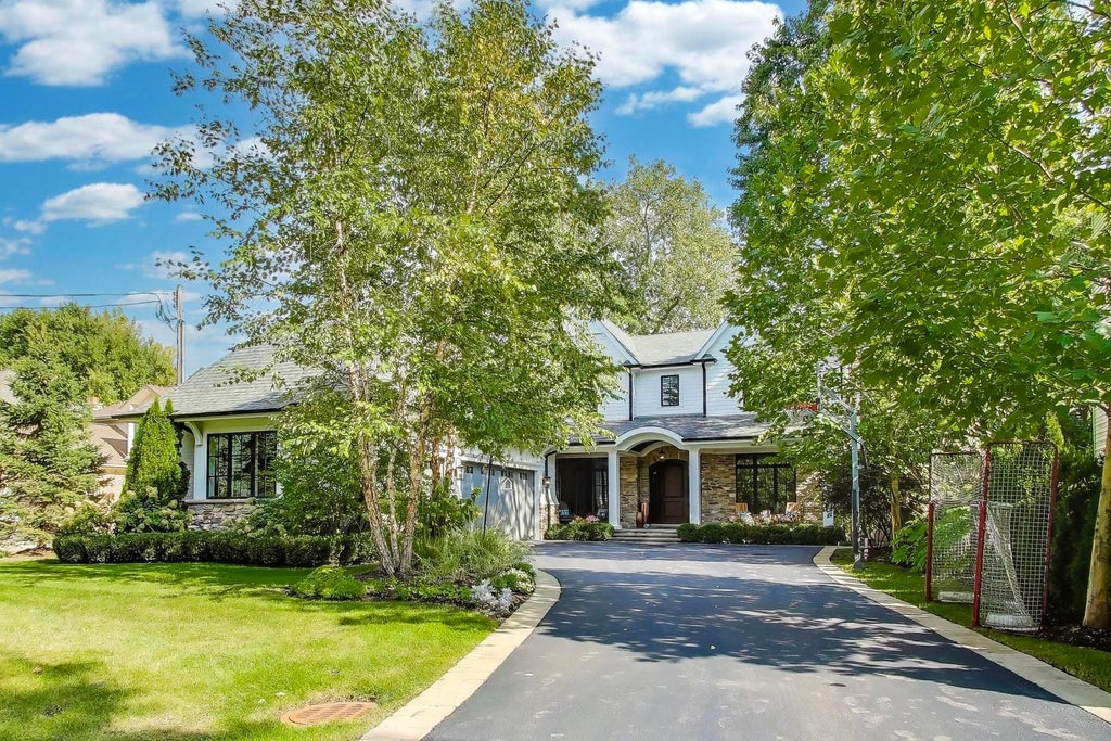 579 Greenwood Road, Northbrook, 60062