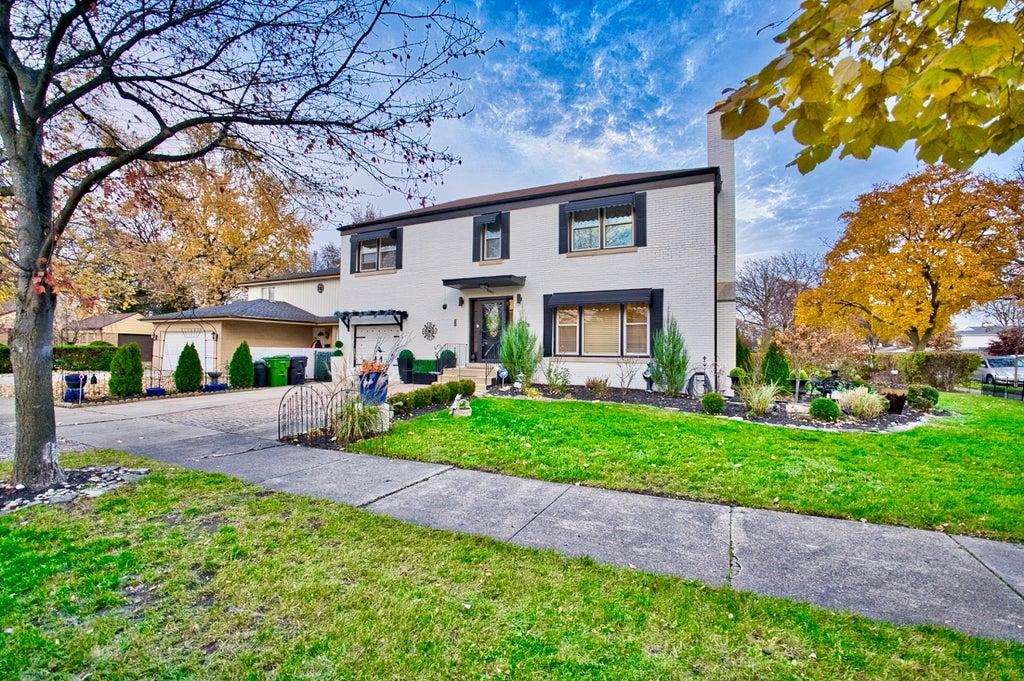 6835 Lavergne Avenue, Skokie, 60077