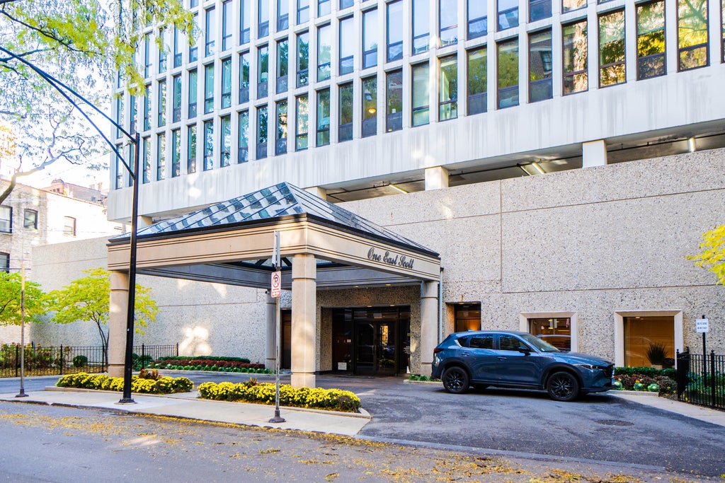 1 East Scott Street 1612, Chicago, 60610