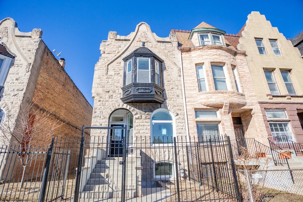 430 East 46th Street, Chicago, 60653