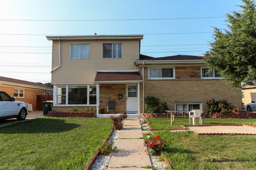5644 Lyons Street, Morton Grove