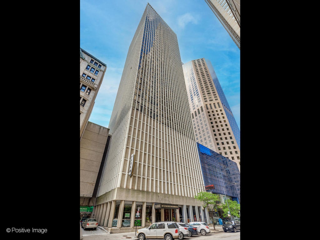 100 East Walton Street 32b, Chicago, 60611