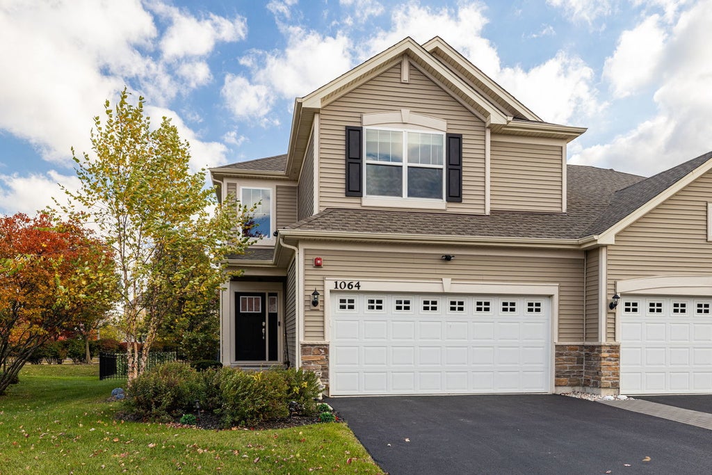 1064 Canary Avenue, Yorkville