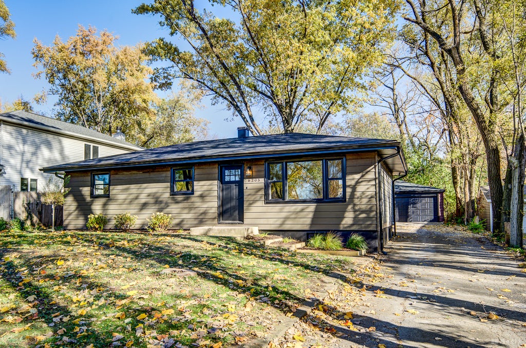 6205 Belmont Road, Downers Grove