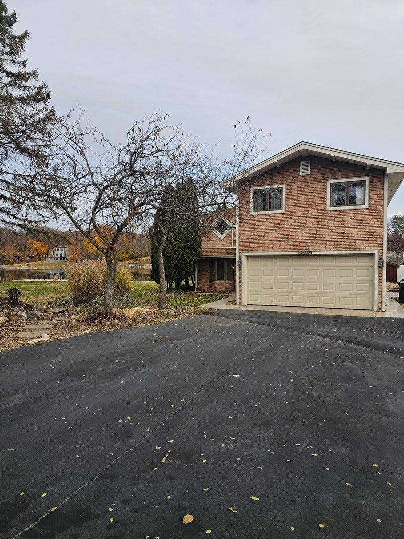 6n263 River Drive, St. Charles