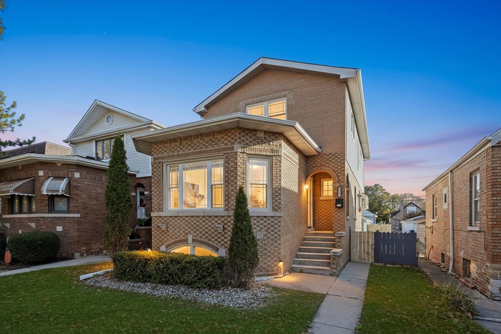 3515 North Oriole Avenue, Chicago