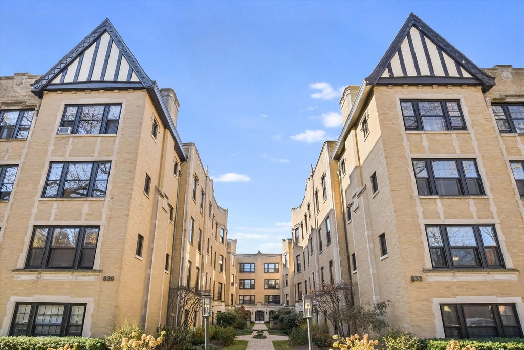 832 Michigan Avenue 3g, Evanston, 60202