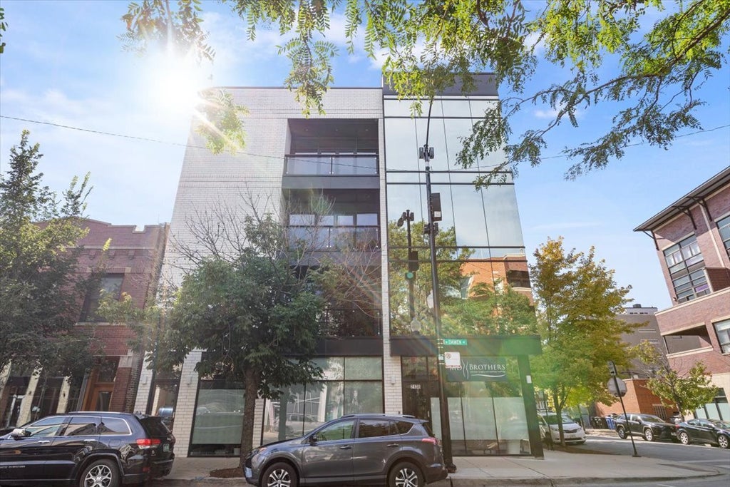 2138 North Damen Avenue 2, Chicago