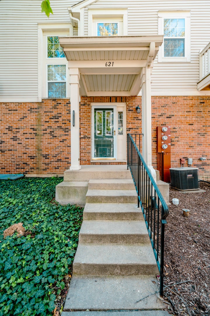 621 West Natalie Lane, Addison