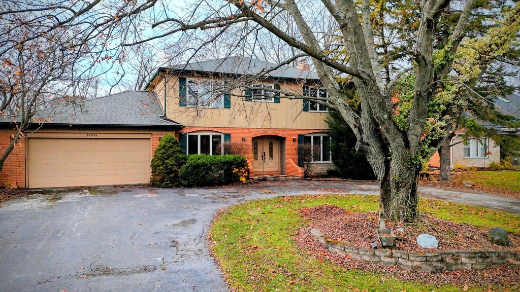 24656 South Willow Brook Trail, Crete