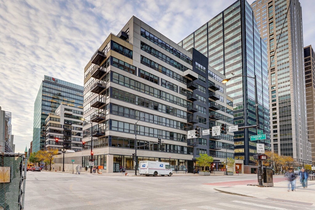 130 South Canal Street 9f, Chicago, 60606