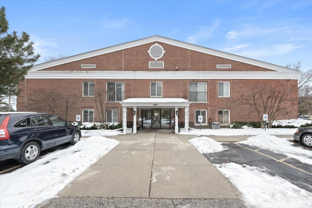 800 Ridge Road 117, Wilmette, 60091