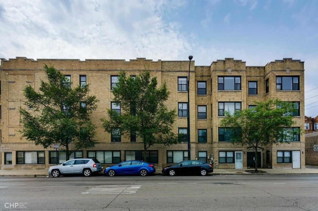 3205 West Division Street 402, Chicago, 60651