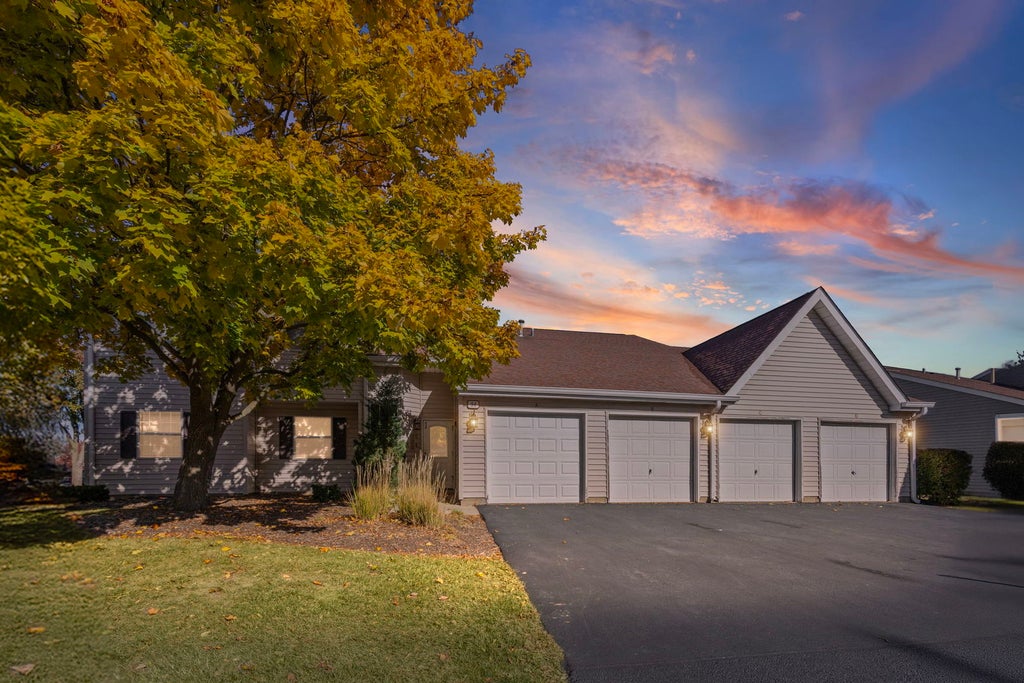 54 Gant Circle B, Streamwood