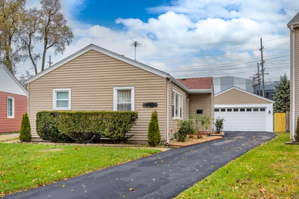 508 Crestwood Avenue, Des Plaines