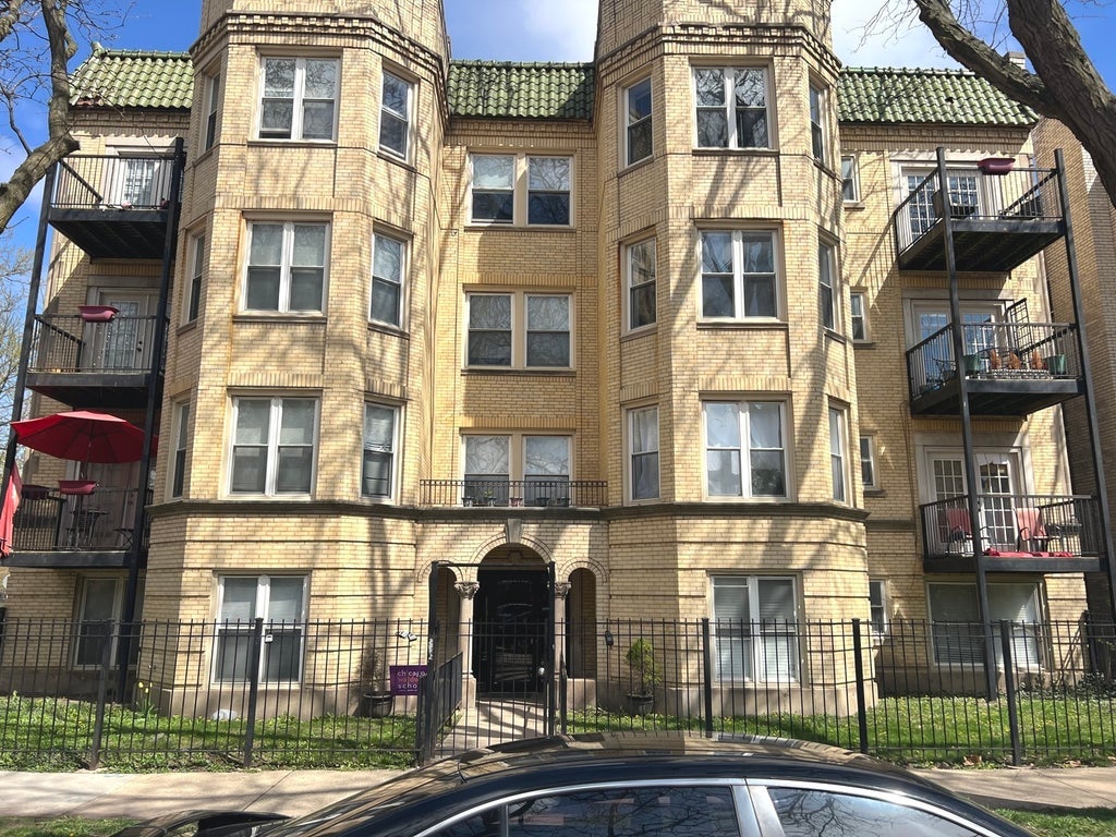 2254 West Arthur Avenue 1051a, Chicago