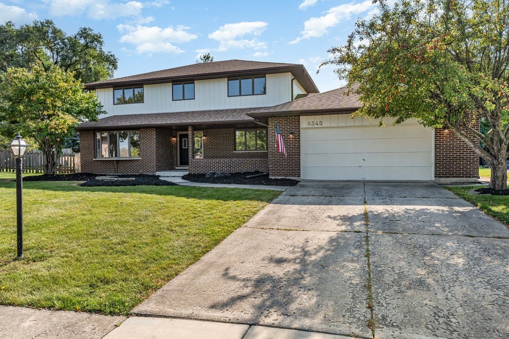 6345 Parkwood Court, Oak Forest