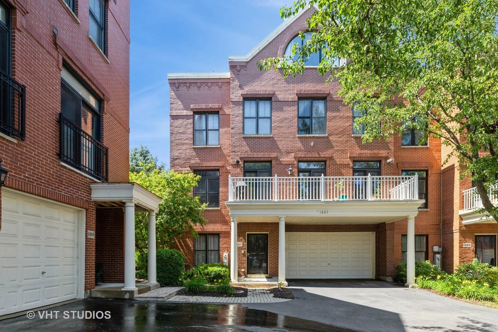 1867 Admiral Court, Glenview, 60026