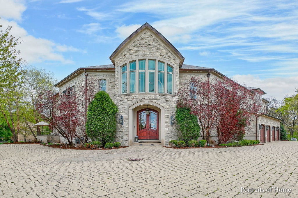 3305 York Road, Oak Brook