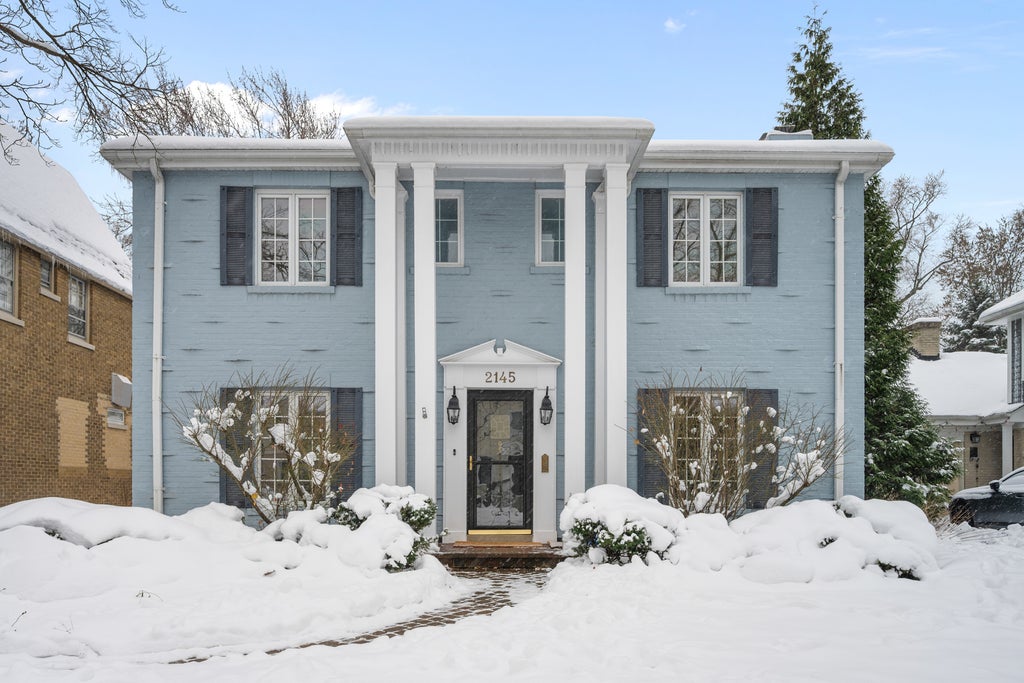 2145 Kenilworth Avenue, Wilmette, 60091