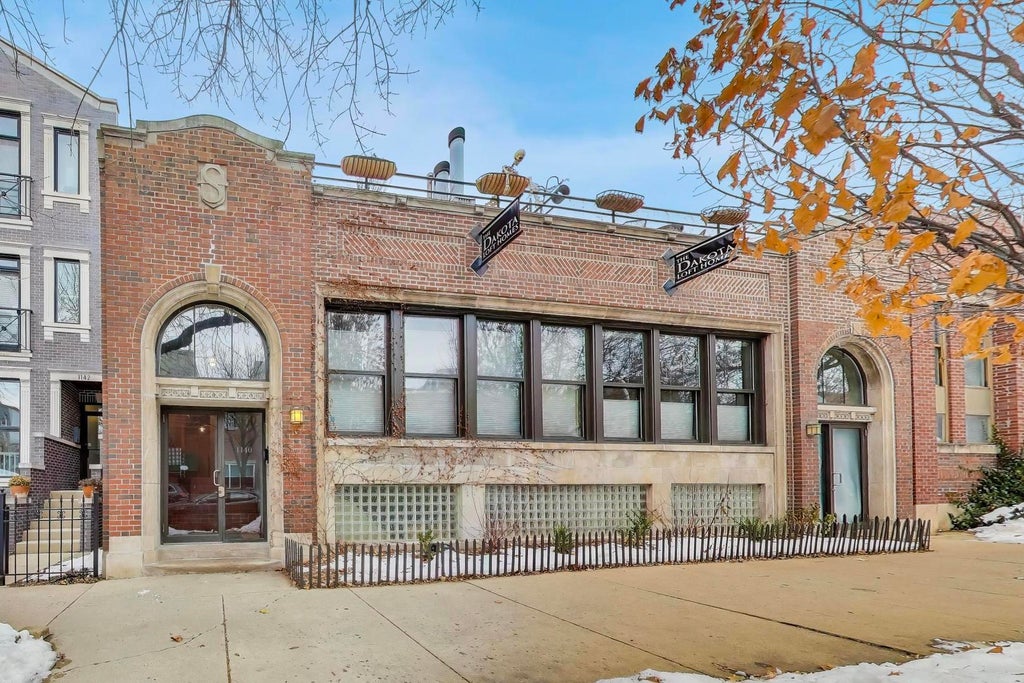 1140 West Cornelia Avenue D, Chicago, 60657