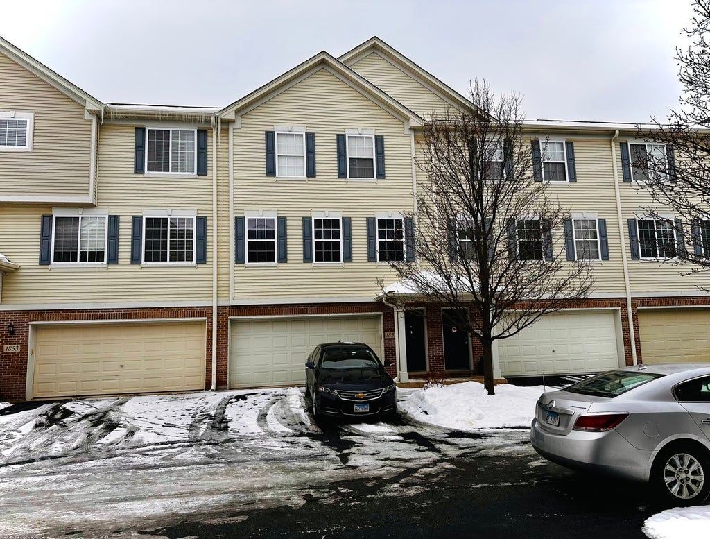 1851 Indian Hill Lane, Aurora