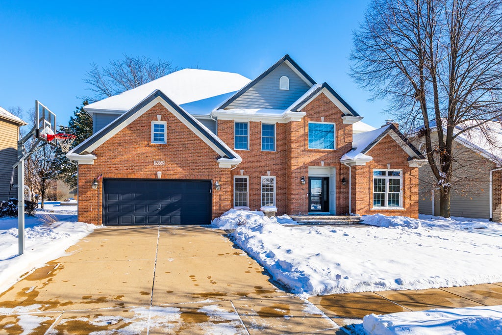 2652 Charlestowne Lane, Naperville