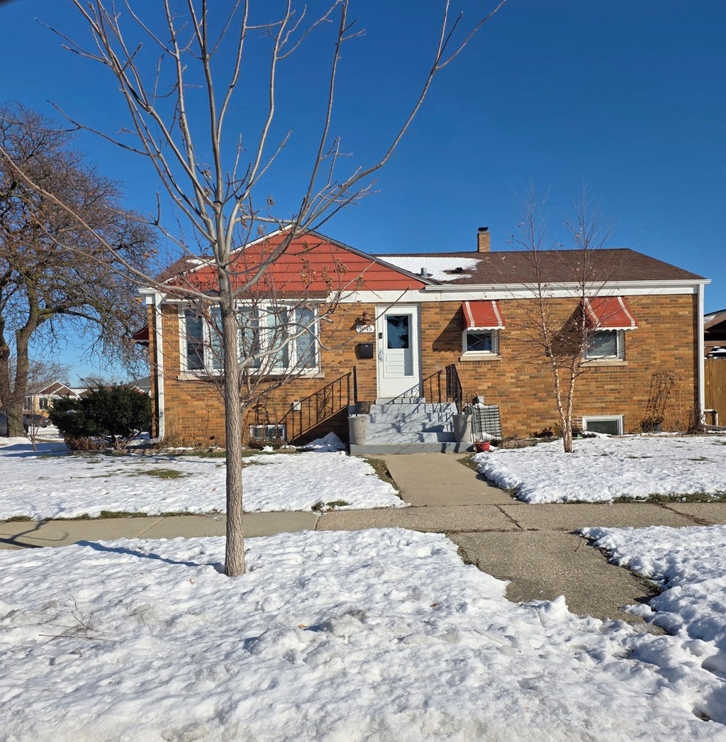 9945 Sunnyside Avenue, Schiller Park