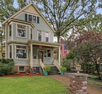 1241 Maple Avenue, Wilmette, 60091