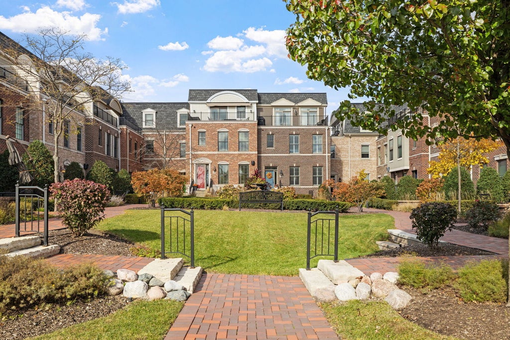 353 East Liberty Drive, Wheaton