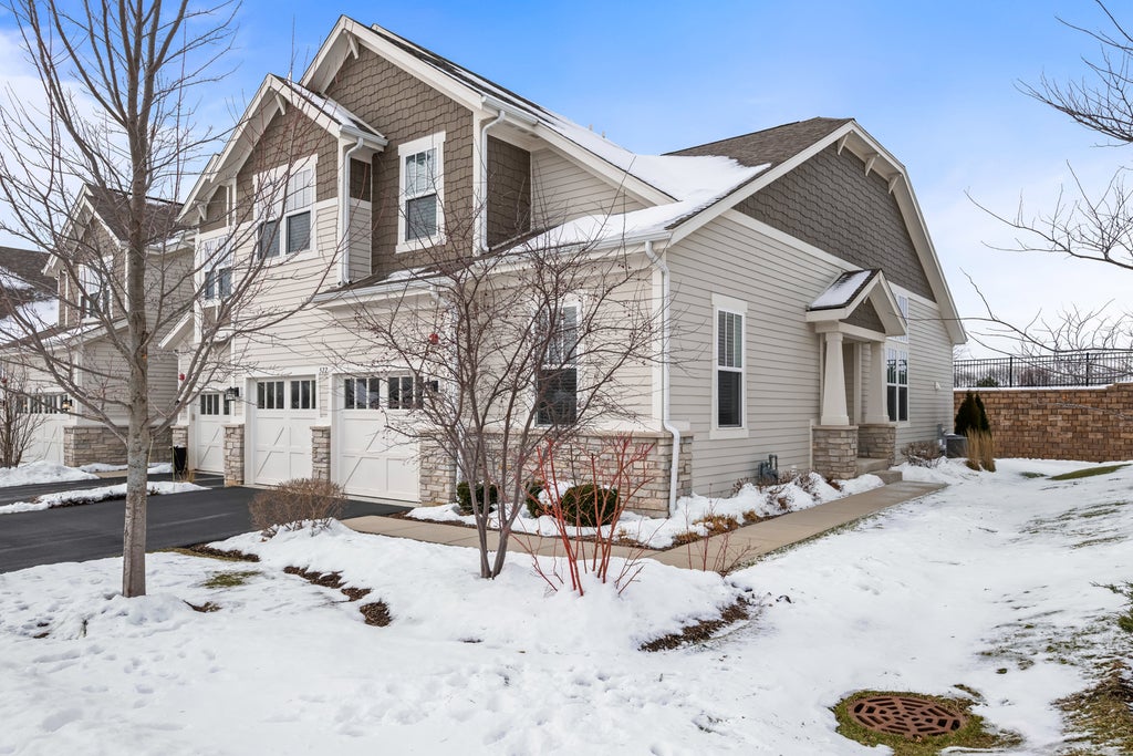 522 Peterson Court, Barrington