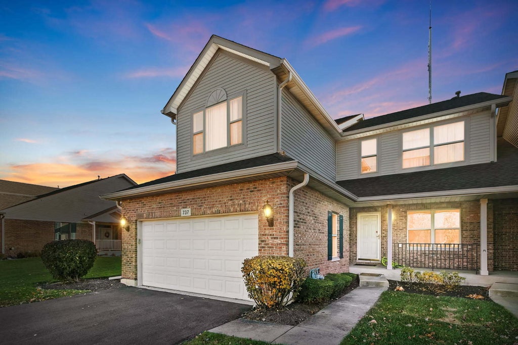 737 West St Johns Place, Addison