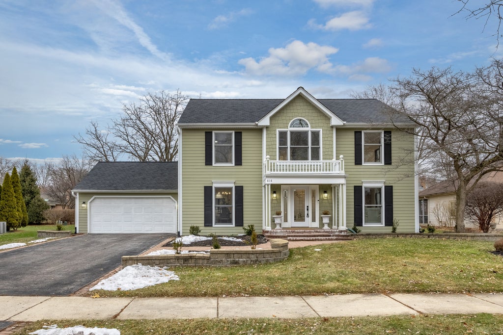 818 Fairwinds Court, Naperville