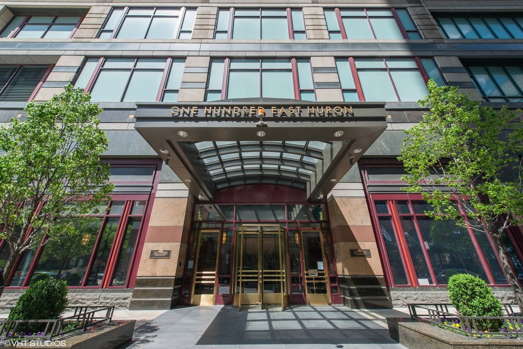 100 East Huron Street 4601, Chicago, 60611
