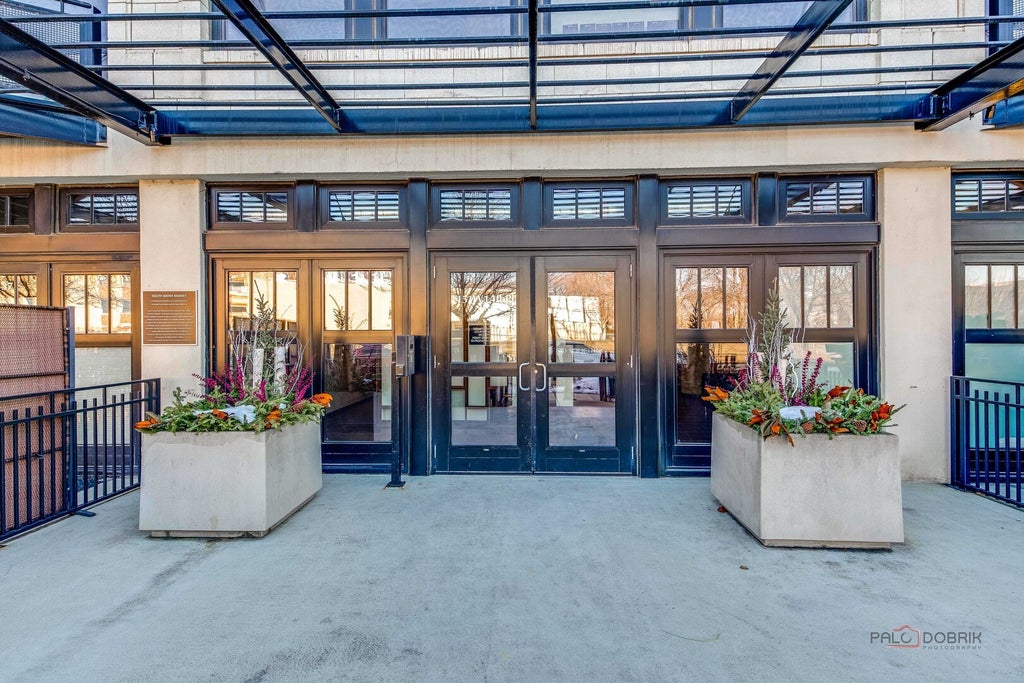 1151 West 14th Place 332, Chicago