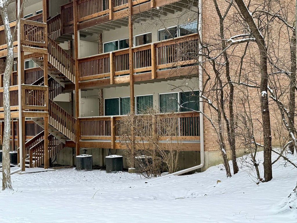 5880 Forest View Road A, Lisle