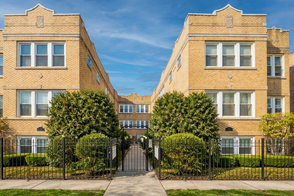 3910 North Bernard Street Ge, Chicago, 60618