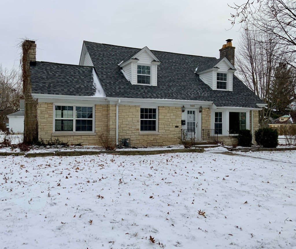 160 Ingleside Avenue, Aurora