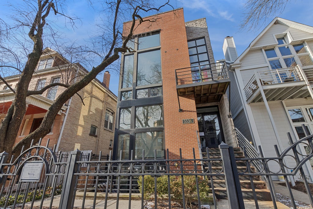 5536 North Glenwood Avenue 1f, Chicago, 60640