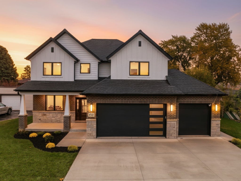 8743 Austin Avenue, Oak Lawn