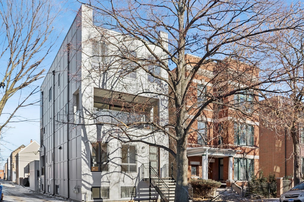 2246 West Lyndale Street 2, Chicago, 60647