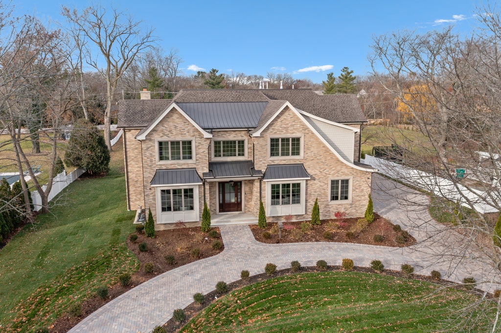 164 Wagner Road, Northfield, 60093