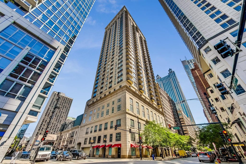 10 East Delaware Place 20a, Chicago, 60610