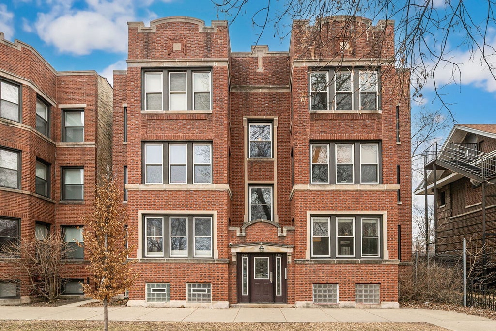 2210 North Kedzie Boulevard 1n, Chicago, 60647